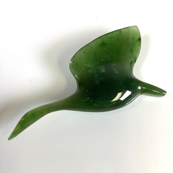 Vintage Coldwater Creek Hand Carved Snow Goose Dark Green Jade Brooch Pin - Picture 2 of 5